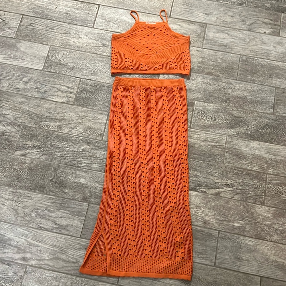 Gorgeous sunset 2 piece skirt and top set